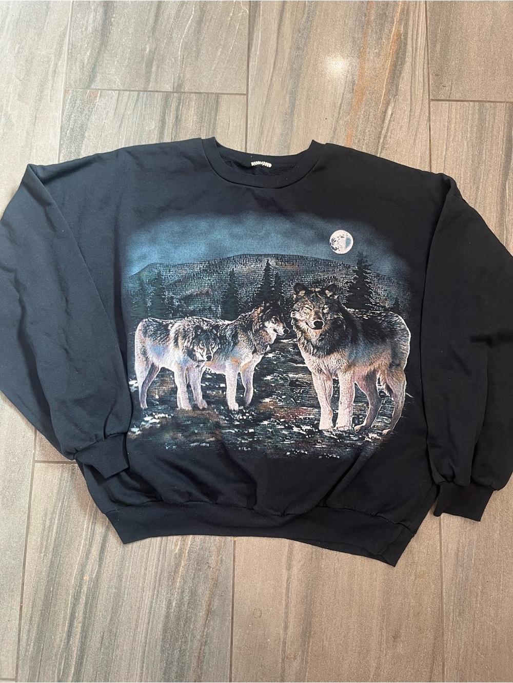 Vintage 90s Wolf Graphic Crewneck Sweatshirt Nature Pullover Oversized Wildlife